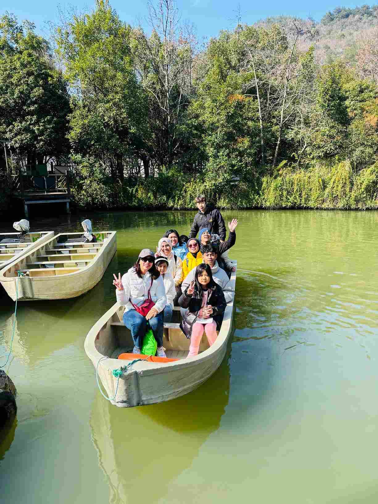 CHINA 3 THEME PARK + QINGSHAN MATCHA LAKE