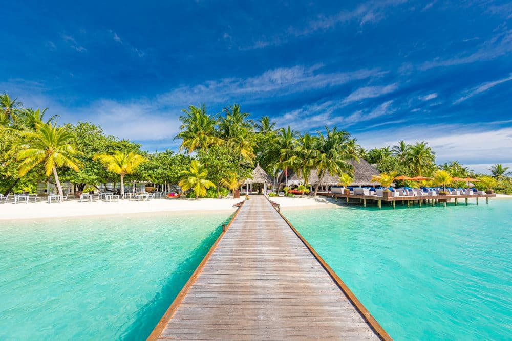 MALDIVES WITH VAAVU ATOLL
