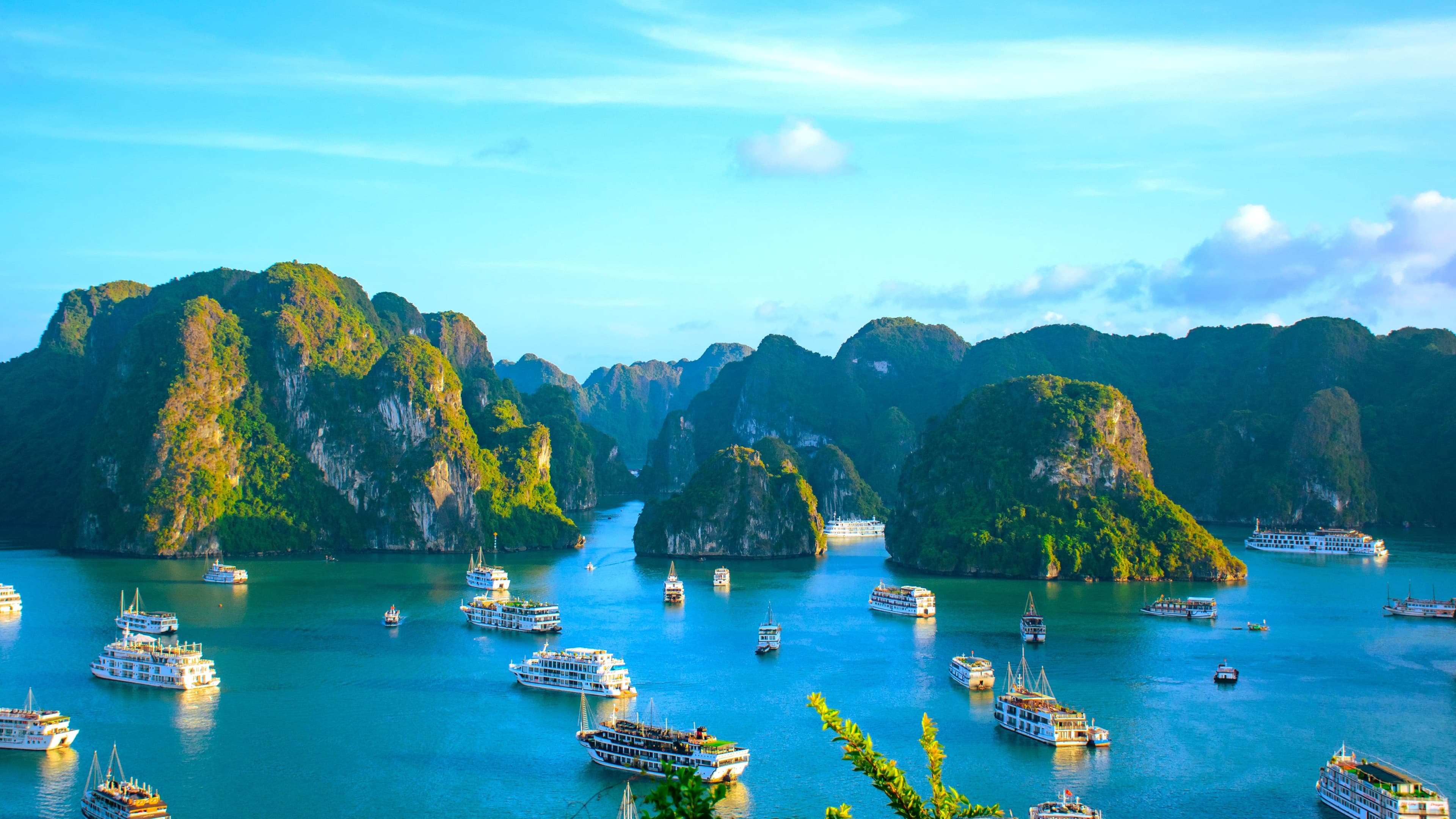 Halong Bay Cruise 1