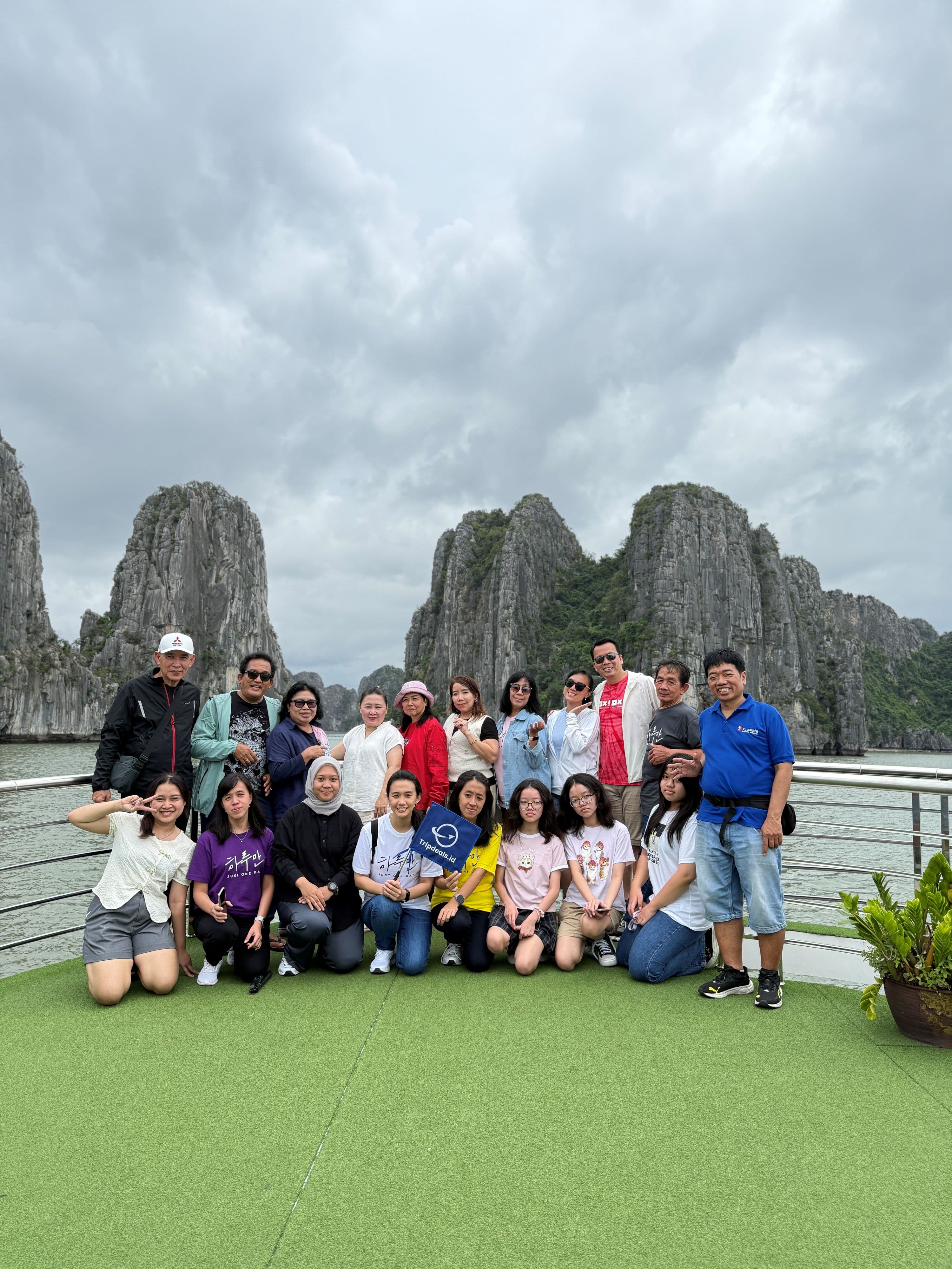 VIETNAM SA PA FANSIPAN + ALPINE COASTER & HALONG BAY CRUISE